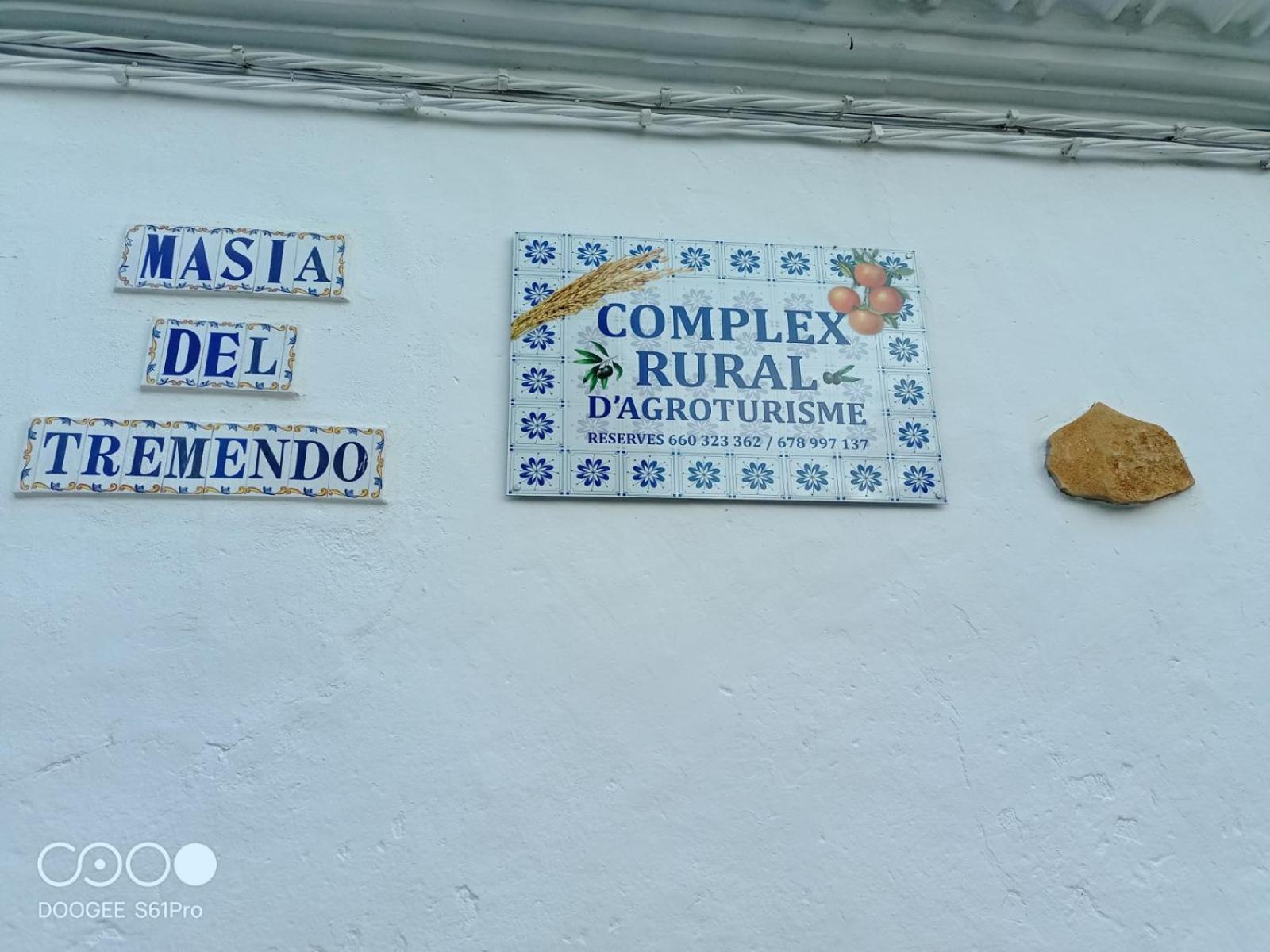 Casa Rural Complex Masia Del Tremendo Y Agroturismo Camarles Экстерьер фото
